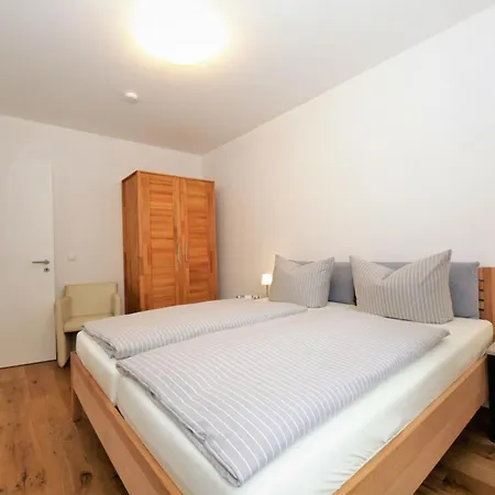 Brise Haus Maxim App 05 *